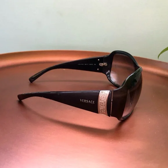 ▪️Vintage ▪️ 2005 Versace Sunglasses ▪️M4103 Versace | Accessories | Vintage 205 Versace Sunglasses M403  main image 2